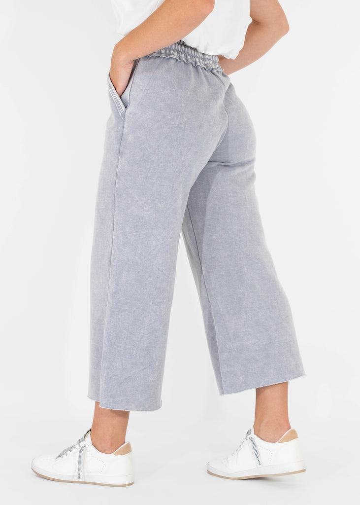 gray cropped sweats