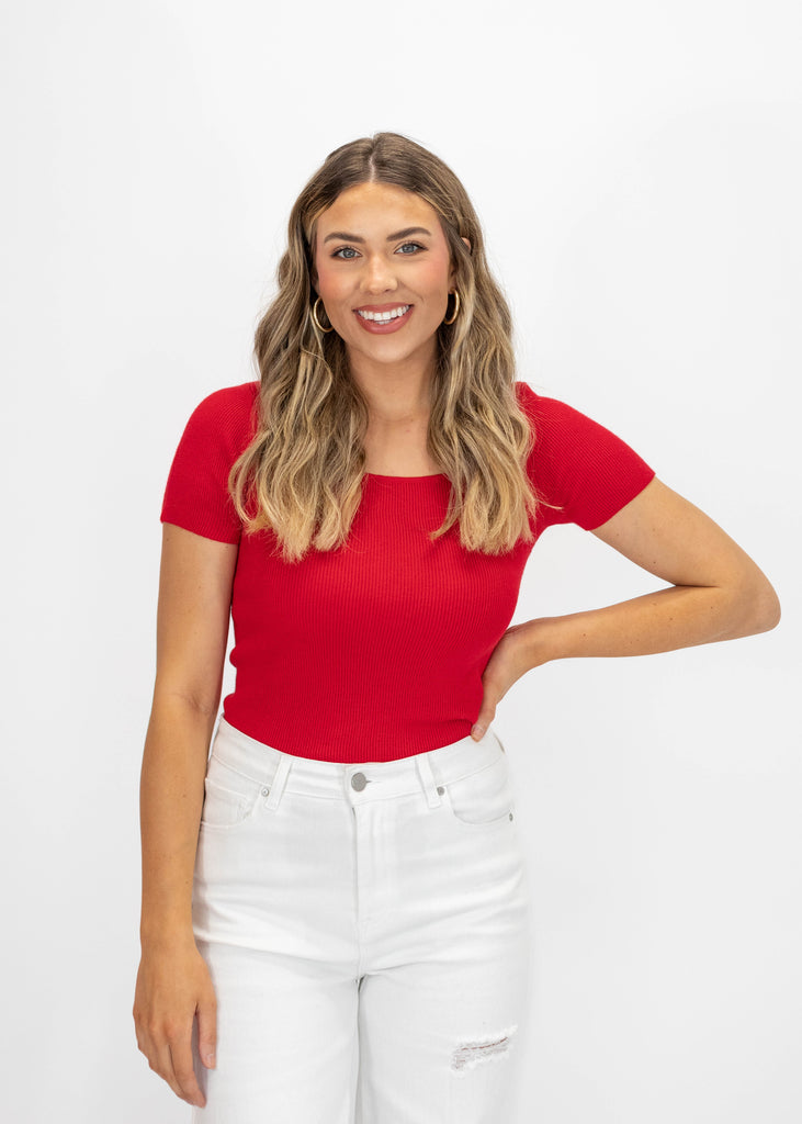 red ribbed fitted short sleeve tee
